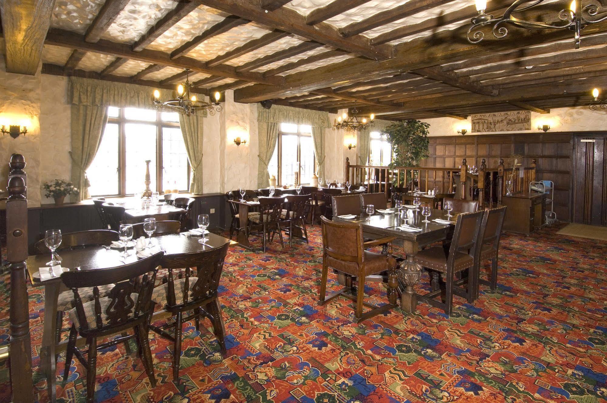 The Horseshoe Inn Herstmonceux Exterior photo