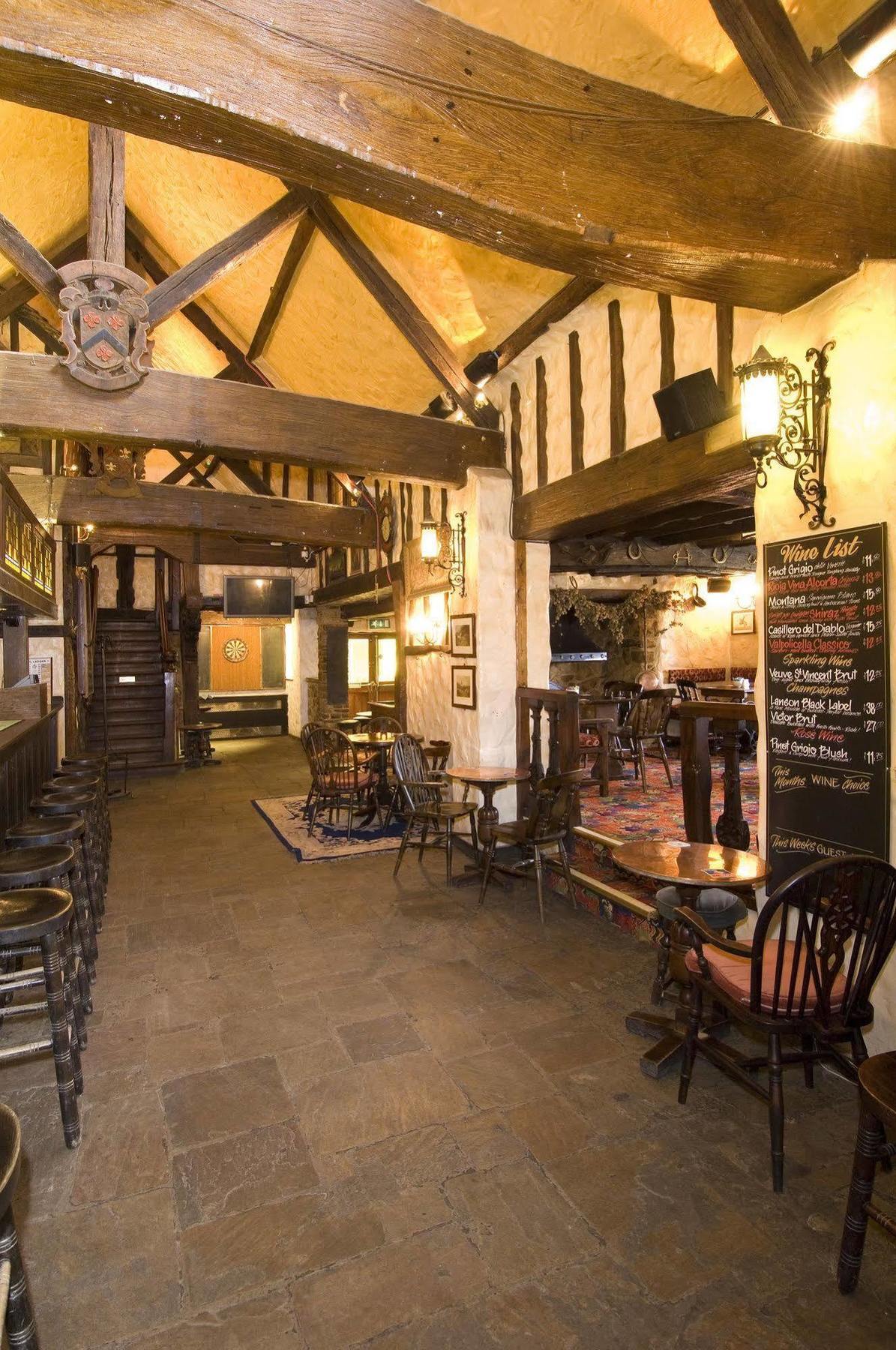 The Horseshoe Inn Herstmonceux Exterior photo