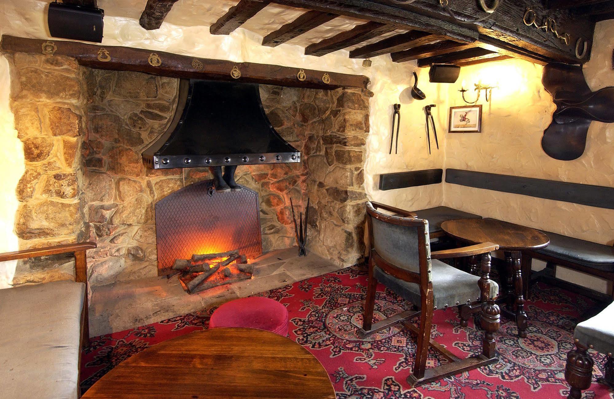The Horseshoe Inn Herstmonceux Interior photo