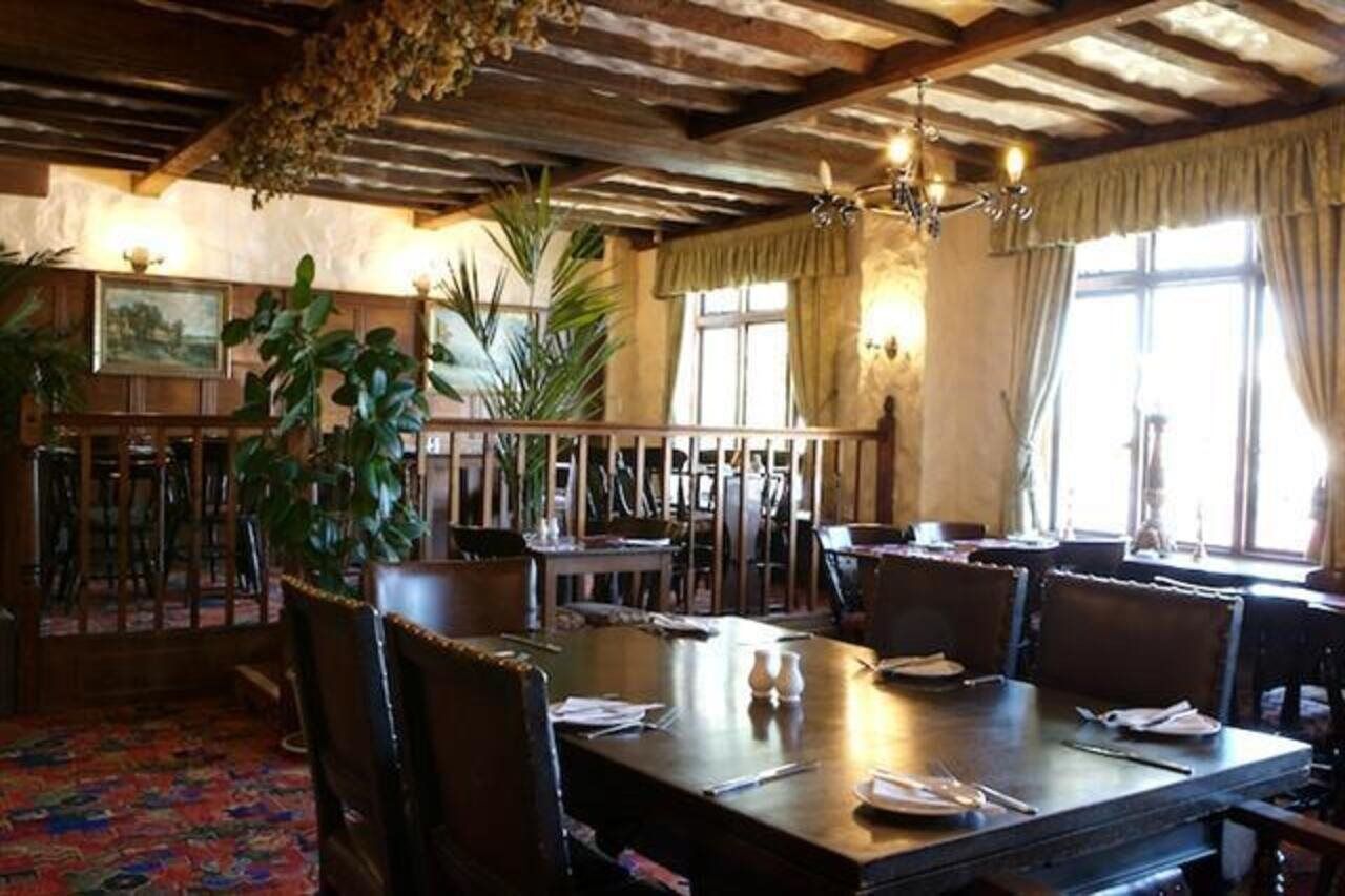 The Horseshoe Inn Herstmonceux Exterior photo